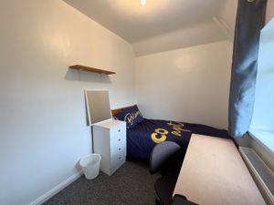 Photo 16- click for photo gallery